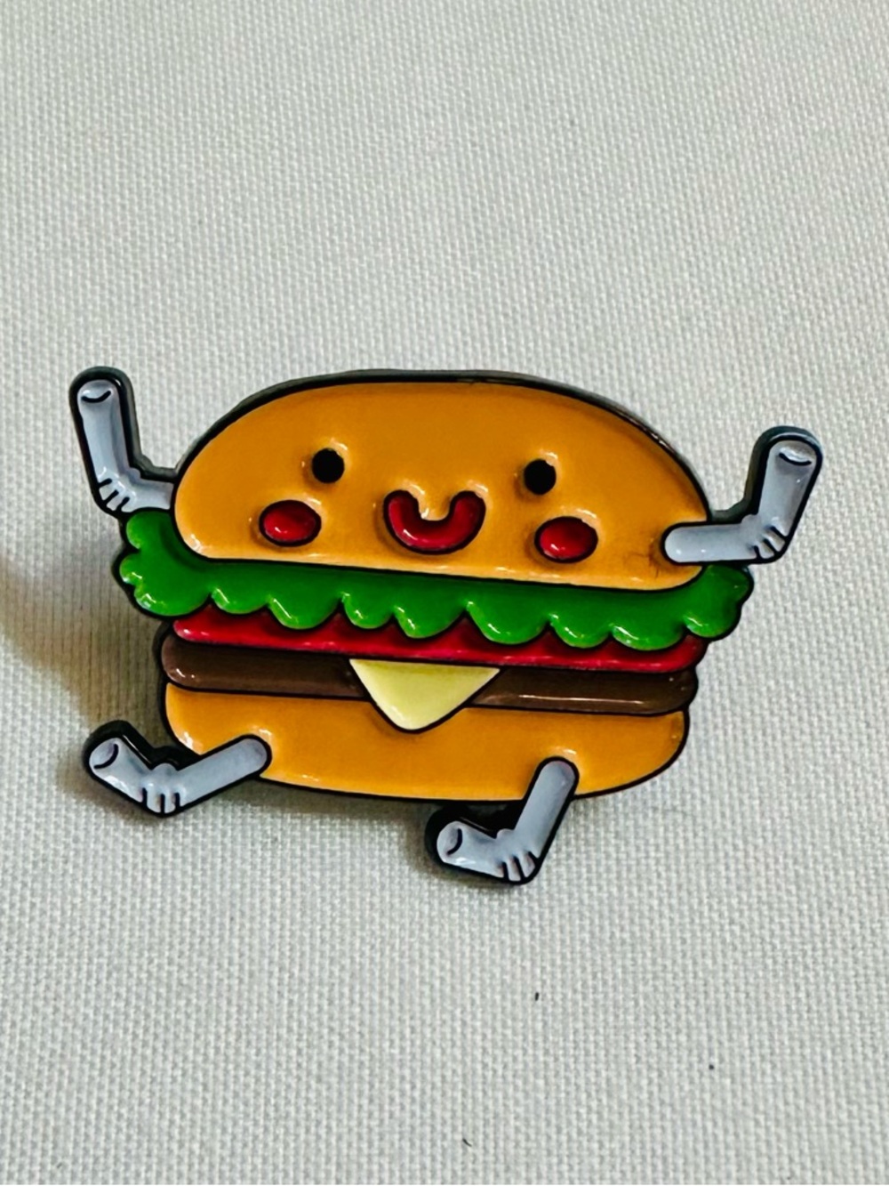 Cheeseburger Pin - Picture 1 of 3